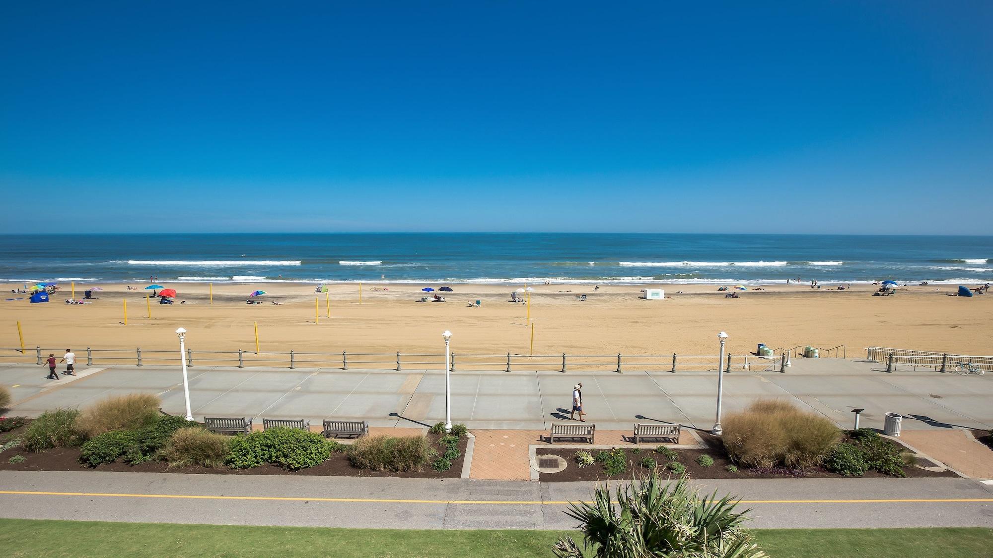 Hampton Inn Virginia Beach Oceanfront North Екстериор снимка