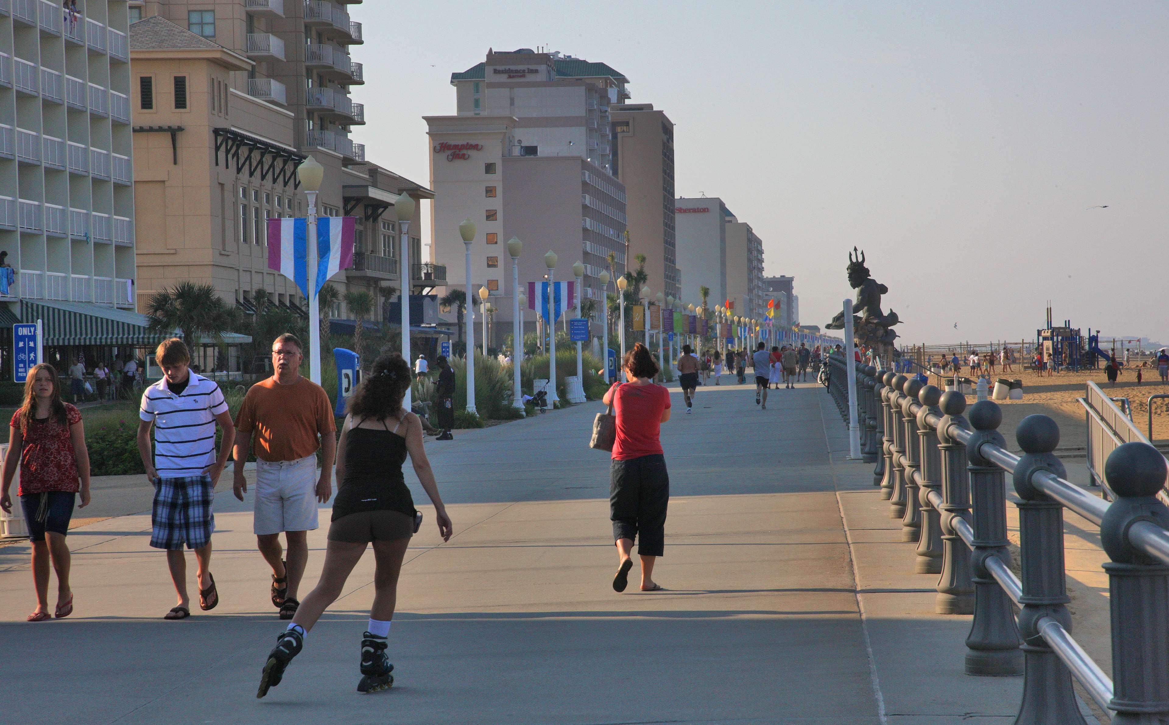 Hampton Inn Virginia Beach Oceanfront North Екстериор снимка