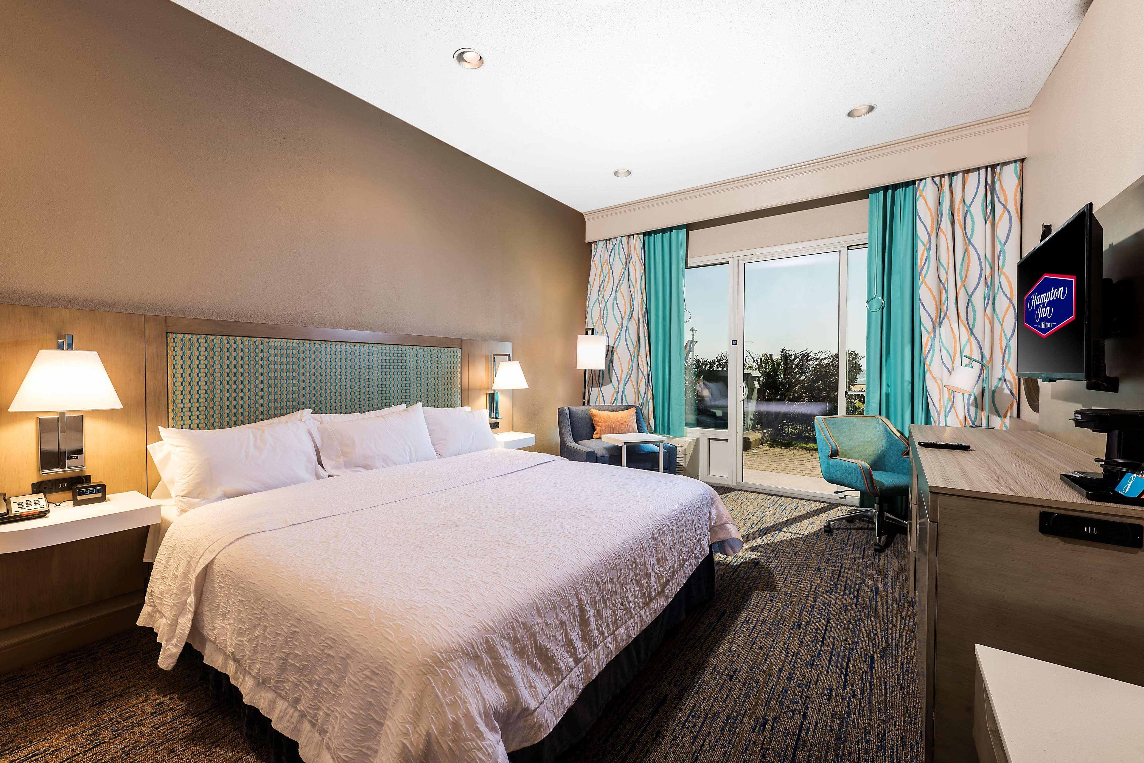 Hampton Inn Virginia Beach Oceanfront North Екстериор снимка
