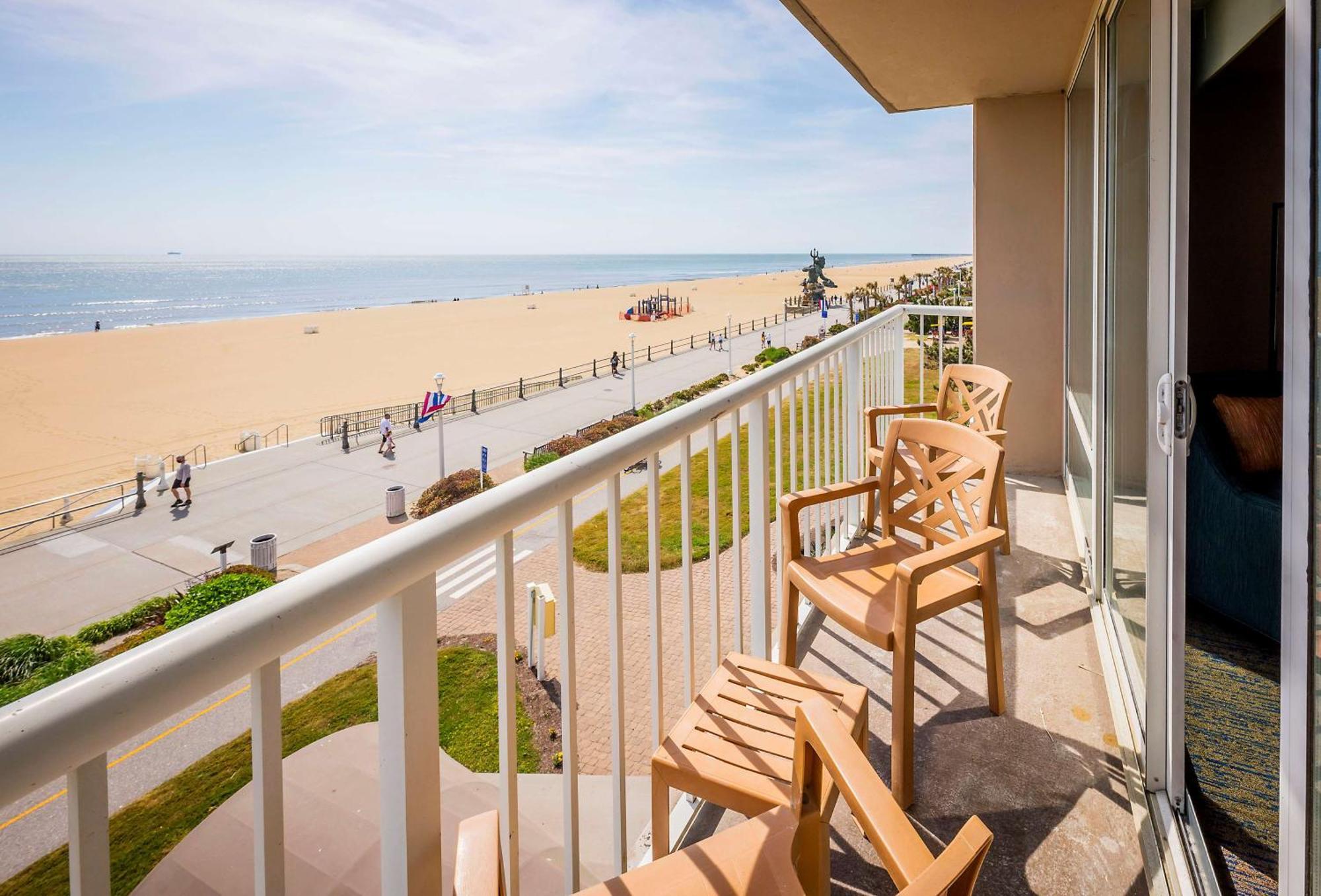 Hampton Inn Virginia Beach Oceanfront North Екстериор снимка