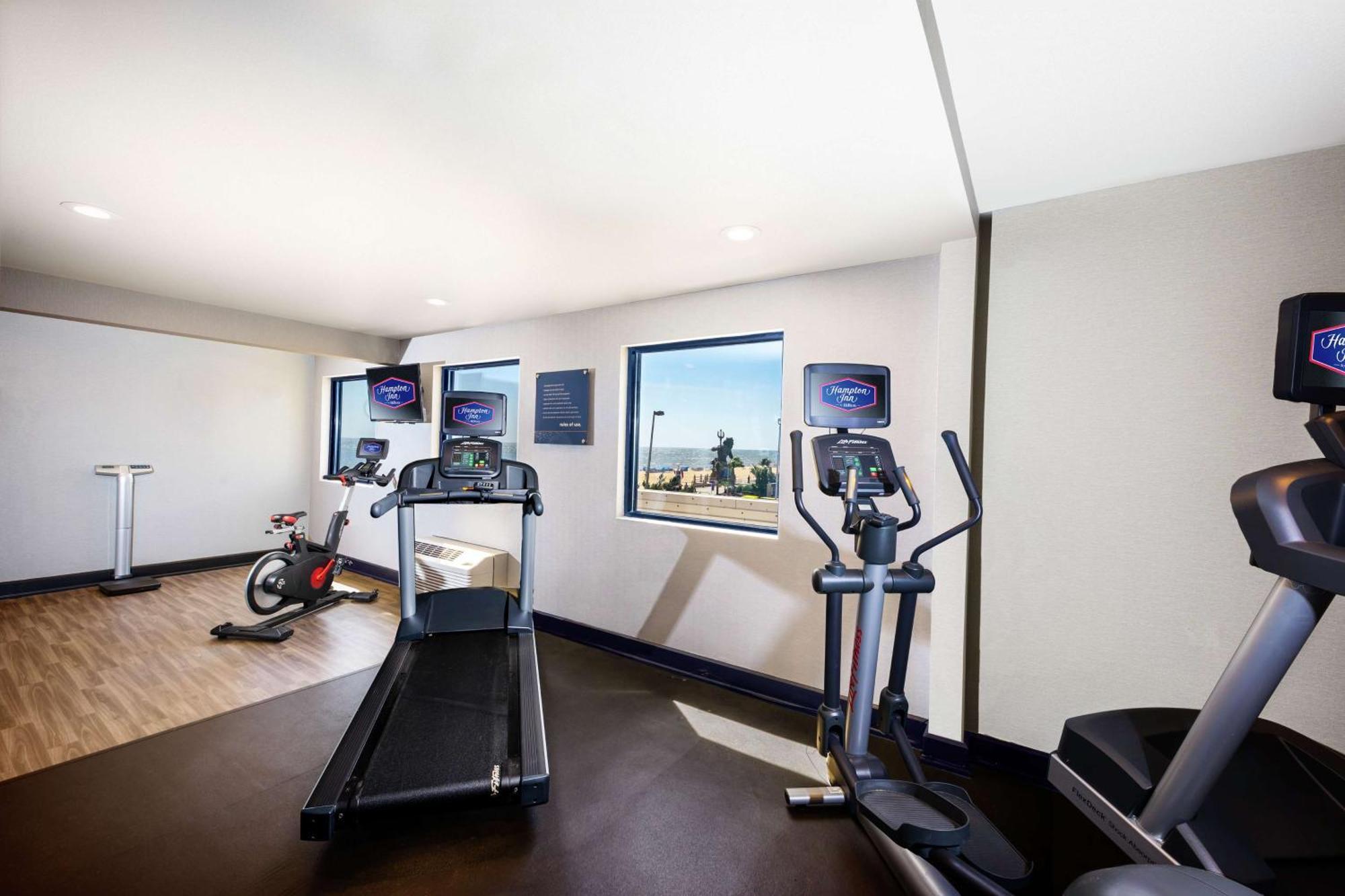 Hampton Inn Virginia Beach Oceanfront North Екстериор снимка