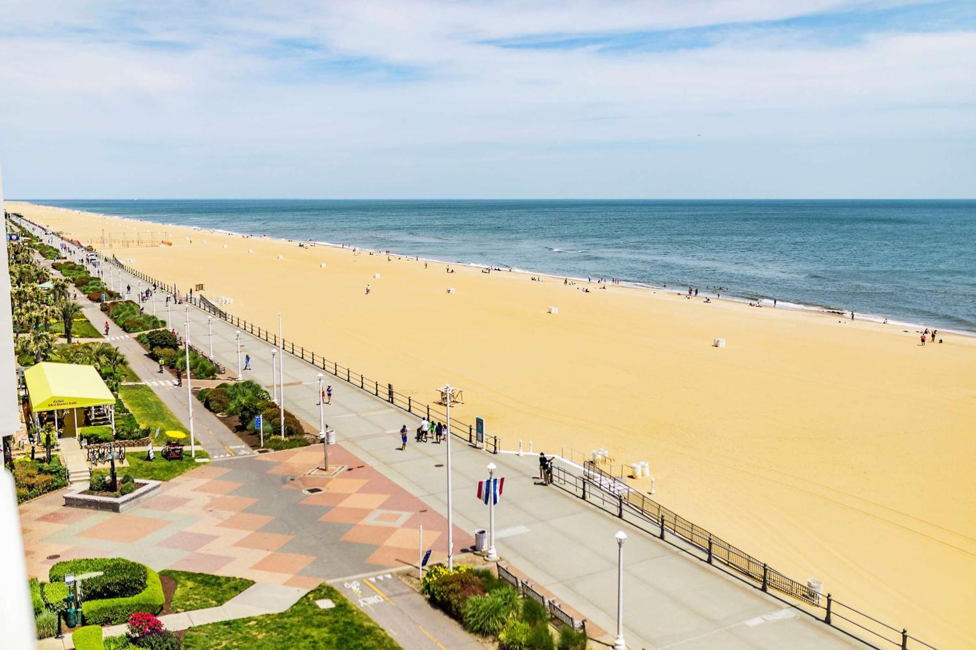 Hampton Inn Virginia Beach Oceanfront North Екстериор снимка