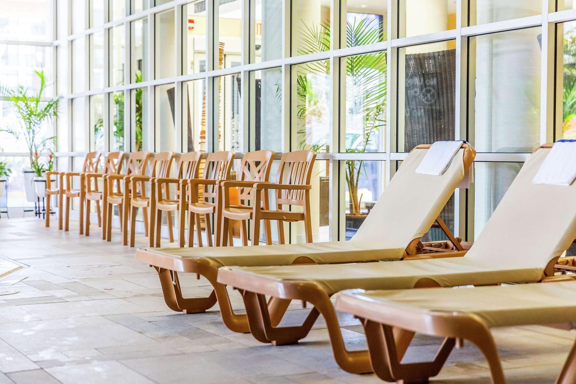 Hampton Inn Virginia Beach Oceanfront North Екстериор снимка